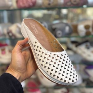 صندل جلوبسته زنانه مدل صحرا سفید