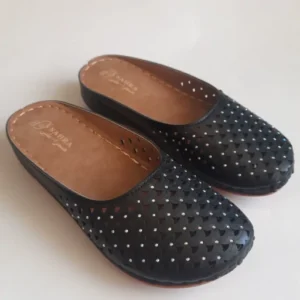 صندل جلوبسته زنانه مدل صحرا نگینی مشکی