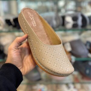 صندل جلوبسته زنانه مدل صحرا نسکافه ای