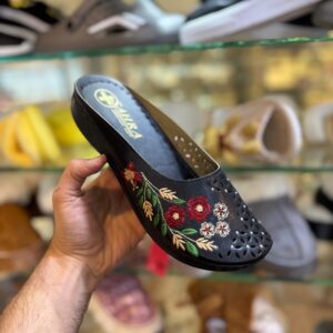 صندل طبی زنانه صحرا مدل آوادوخت مشکی