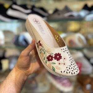 صندل طبی زنانه صحرا مدل آوادوخت کرم